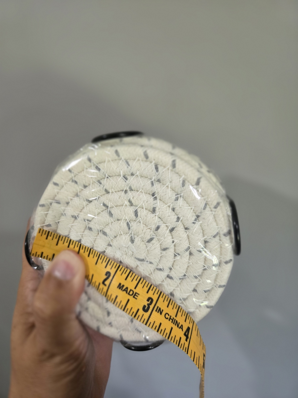Classic Woven Coasters In White And Grey - Unbranded